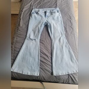 Wrangler Wanderer High-Rise Flare Leg JeansWrangler